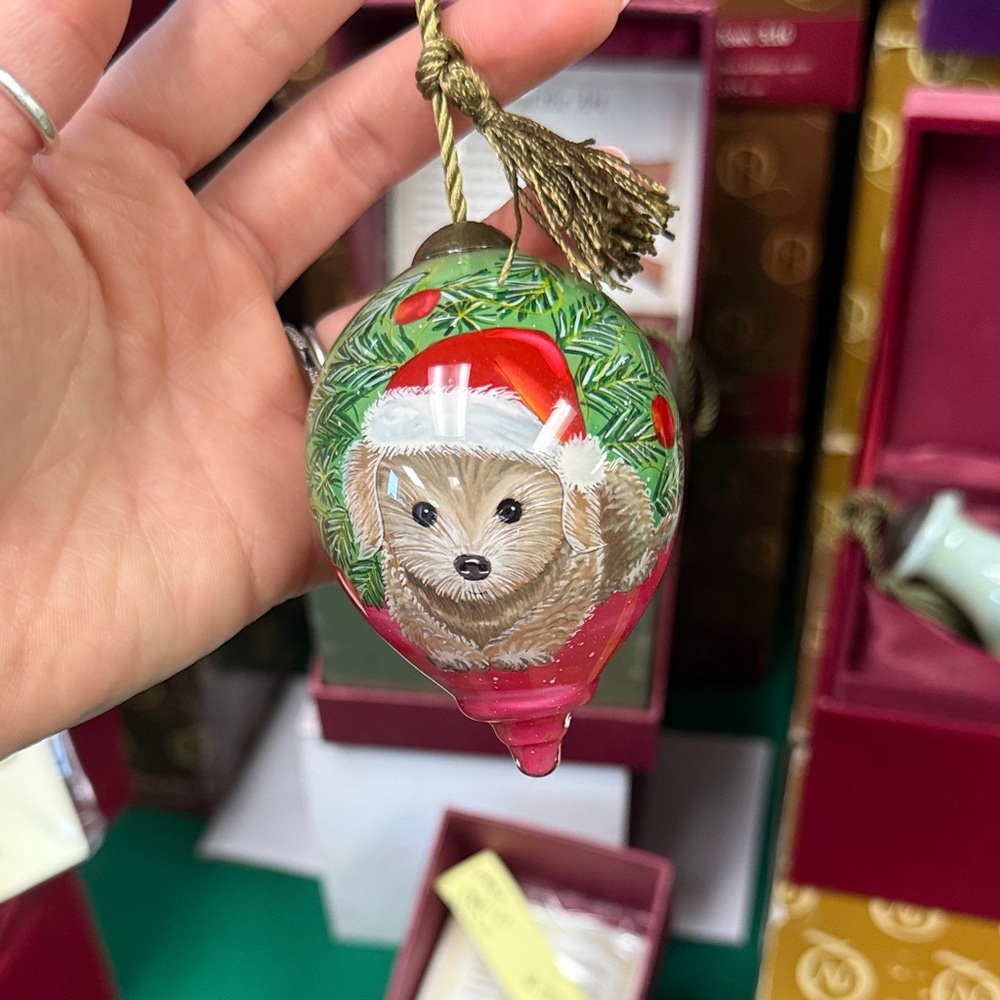 Neqwa Holiday Ornament - Puppy in Santa Hat #7171129